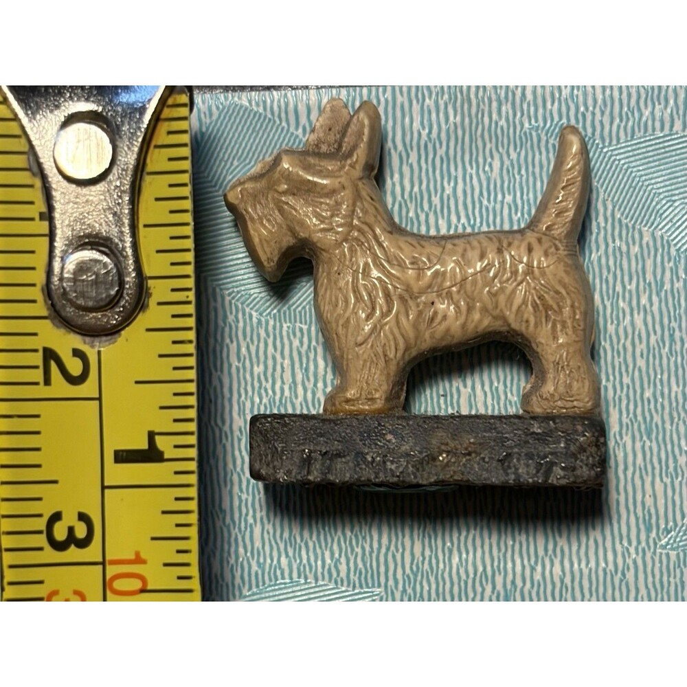 50's MINIATURE CELLULOID " TRICKY DOG" SCOTTIE MAGNETIC PUPPY DOG